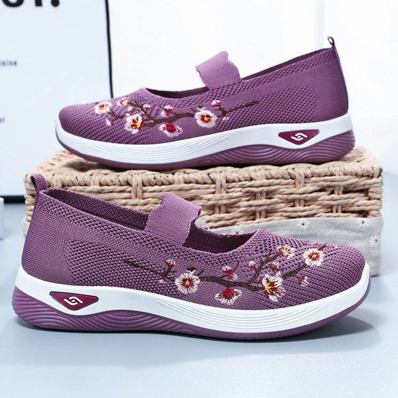Women's Floral Embroidered Slip-On Shoes Klara