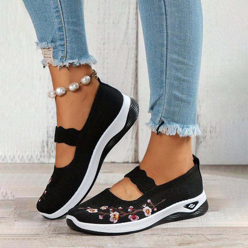 Women's Floral Embroidered Slip-On Shoes Klara