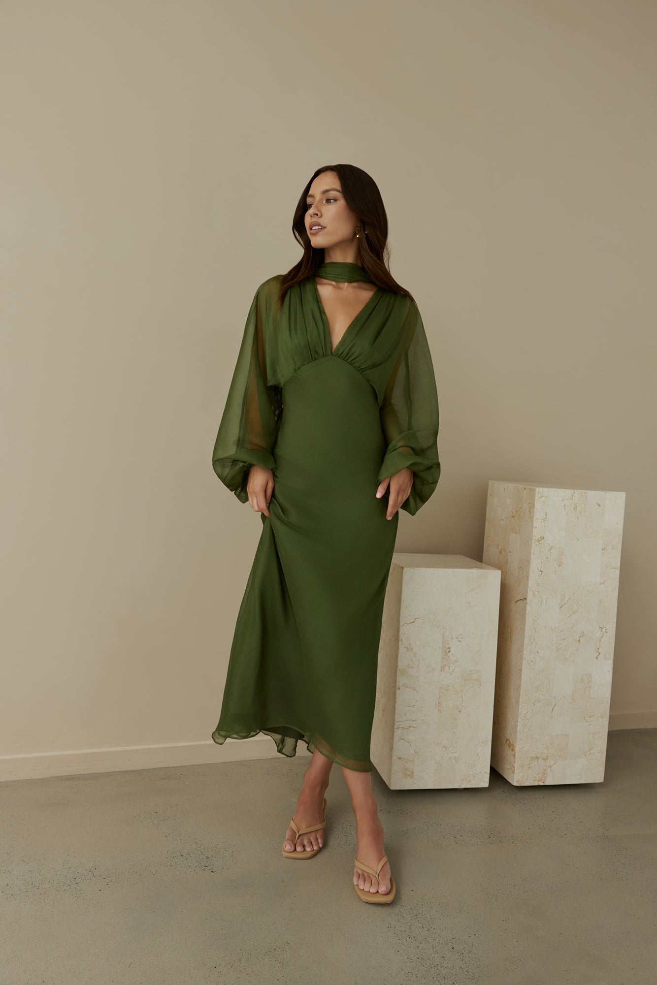Women's V-Neck Maxi Dress With Balloon Sleeves Klara