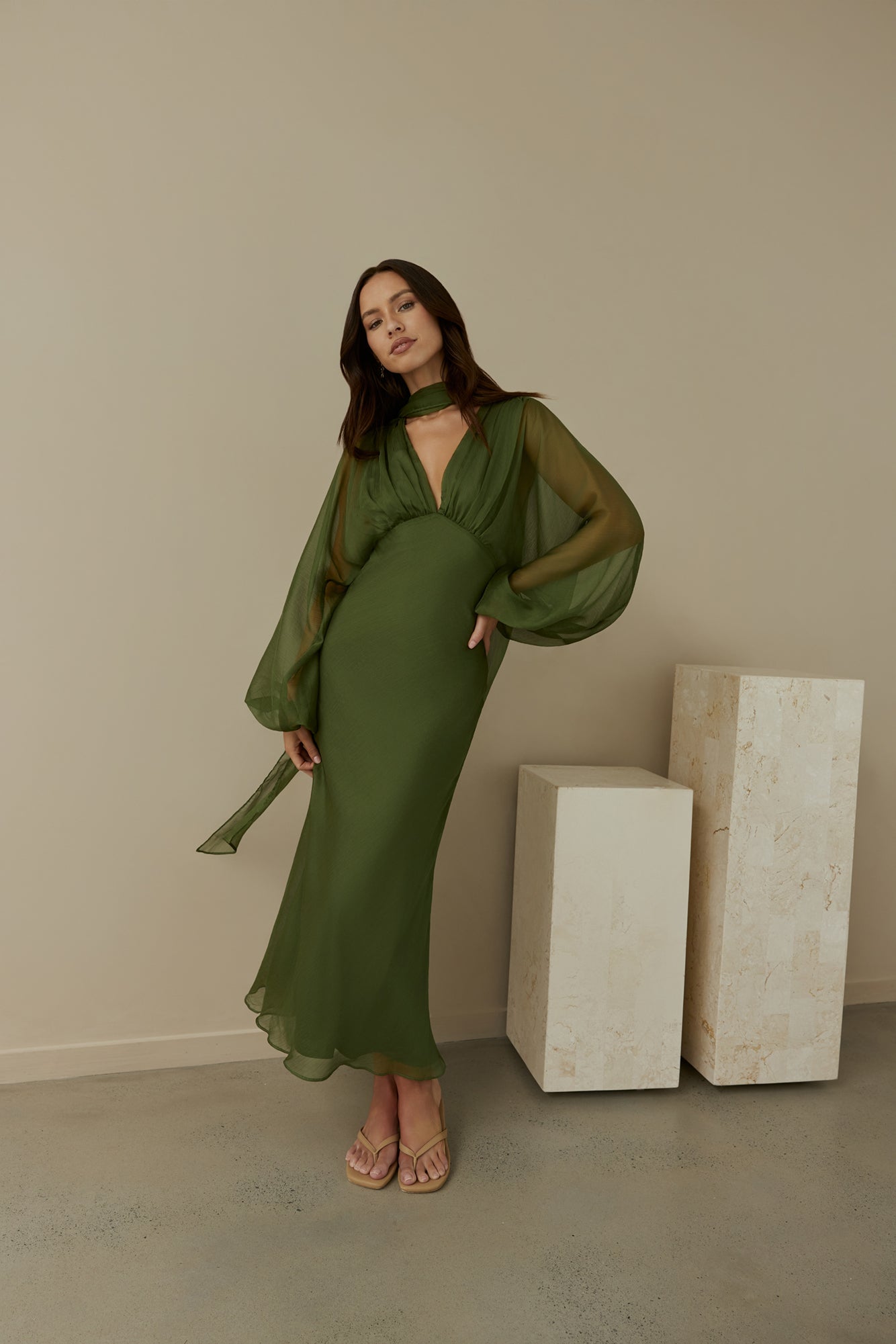 Women's V-Neck Maxi Dress With Balloon Sleeves Klara